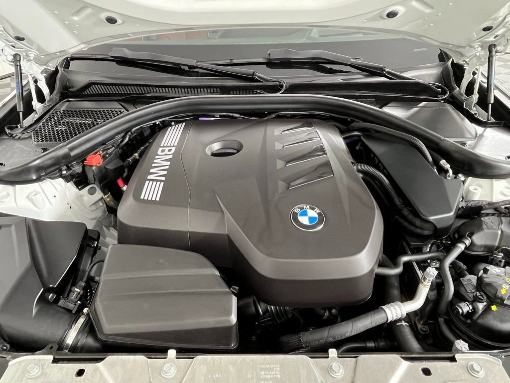 Certified 2025 BMW 330i xDrive Sedan w/ Premium Package image 18
