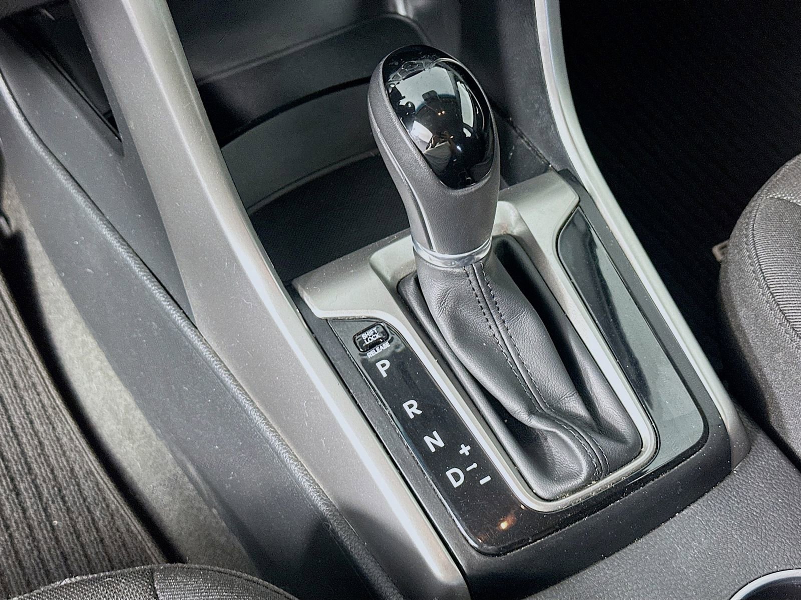 Used 2013 Hyundai Elantra GT FWD image 15