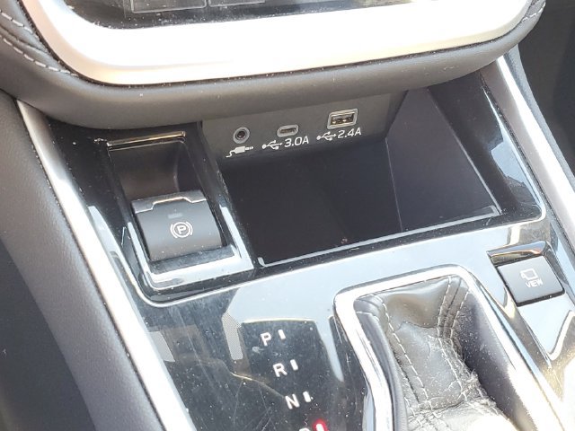 Used 2024 Subaru Outback Touring AWD/4WD image 18