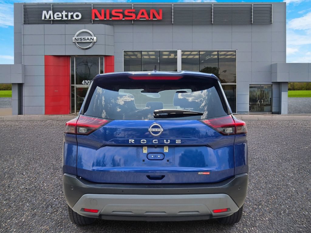 Used 2023 Nissan Rogue S FWD image 5