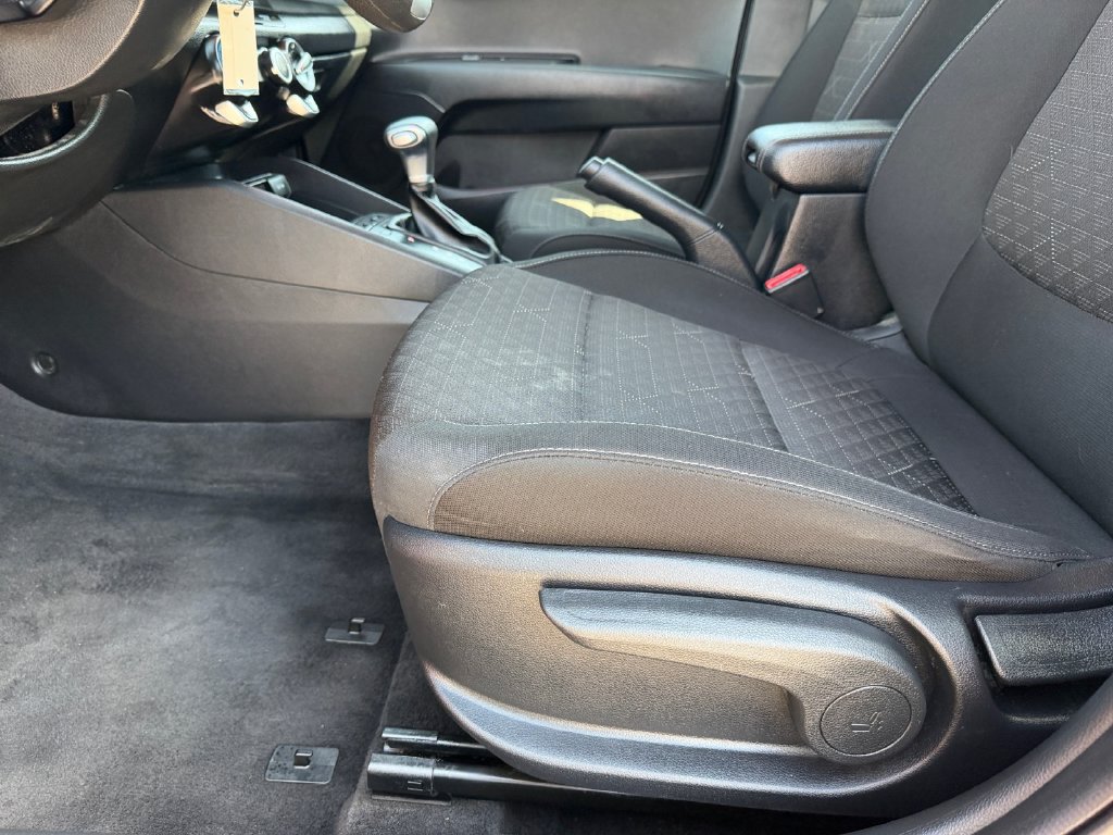 Used 2021 Kia Rio S FWD image 12