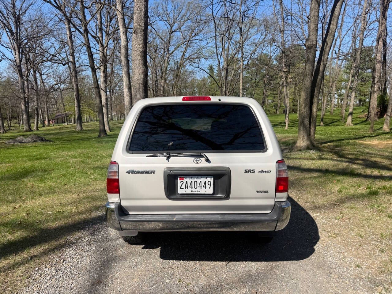 Used 2000 Toyota 4Runner SR5 AWD/4WD image 5