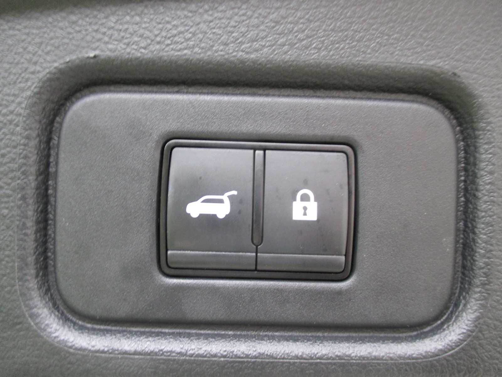Used 2023 Nissan Pathfinder SL w/ SL Premium Package AWD/4WD image 44