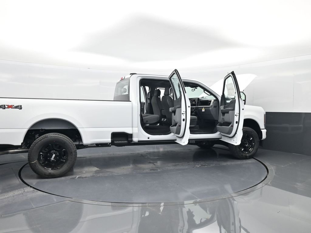 New 2026 Ford F350 4x4 Crew Cab Super Duty image 64