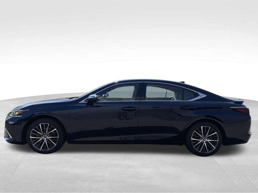 Used 2024 Lexus ES 350 w/ Premium Package FWD image 10