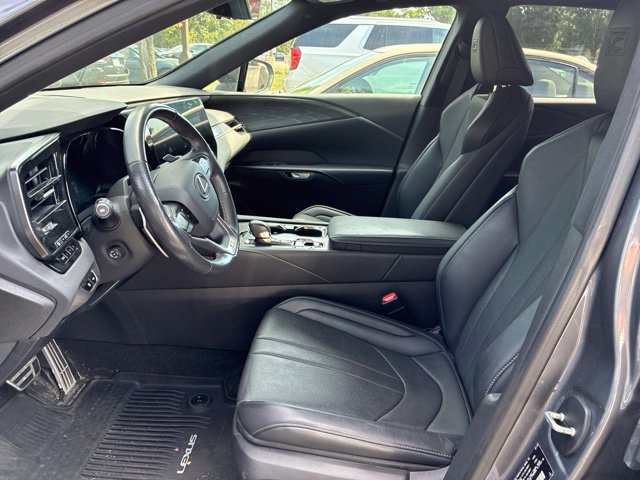 Used 2023 Lexus RX 350 F Sport w/ Accessory Package AWD/4WD image 3