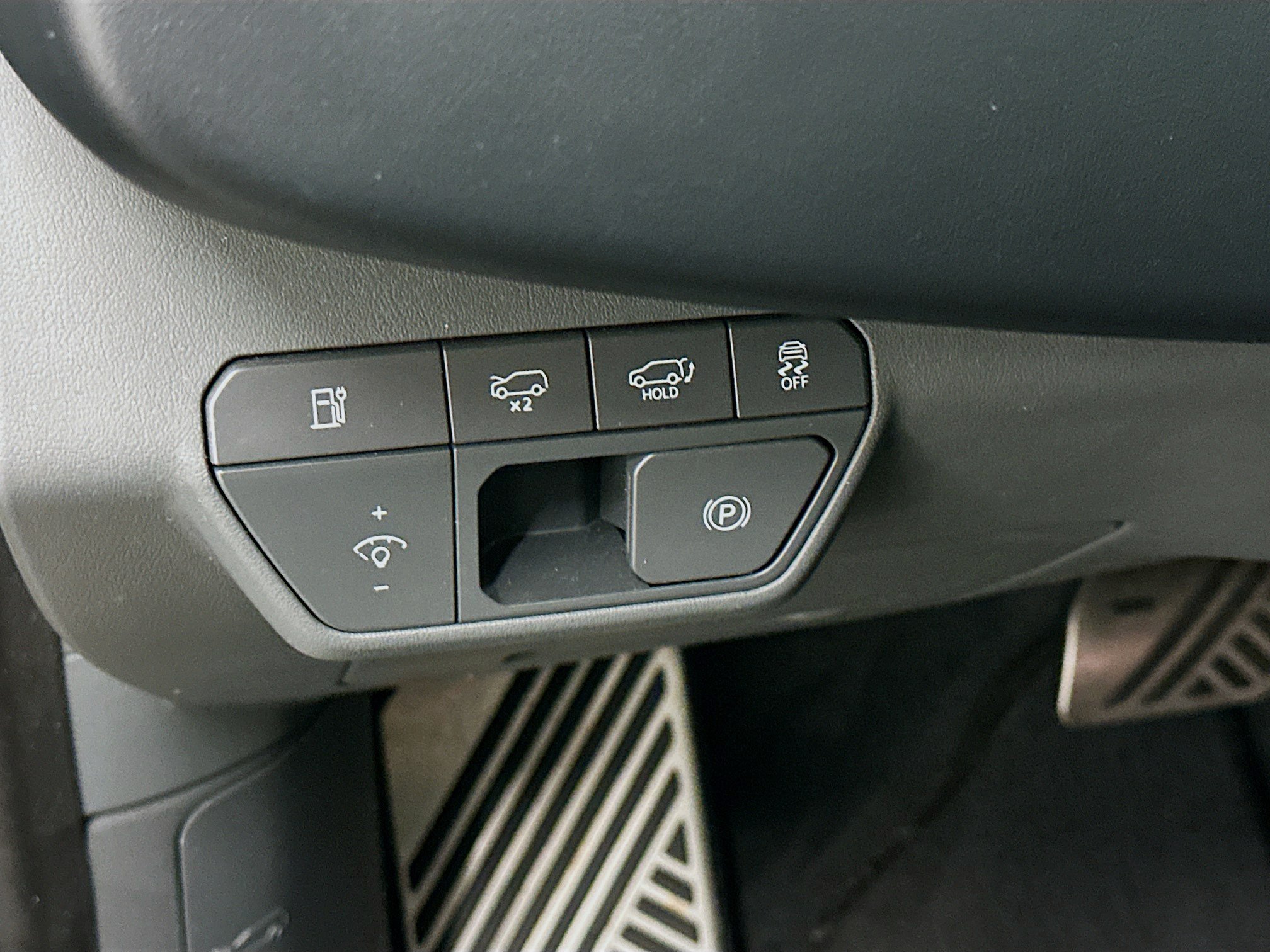 Used 2024 Kia EV9 GT-Line AWD/4WD image 17