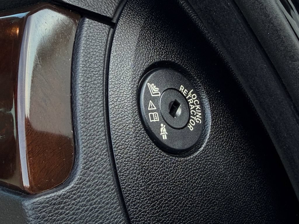 Used 2011 BMW 328i Convertible RWD image 40