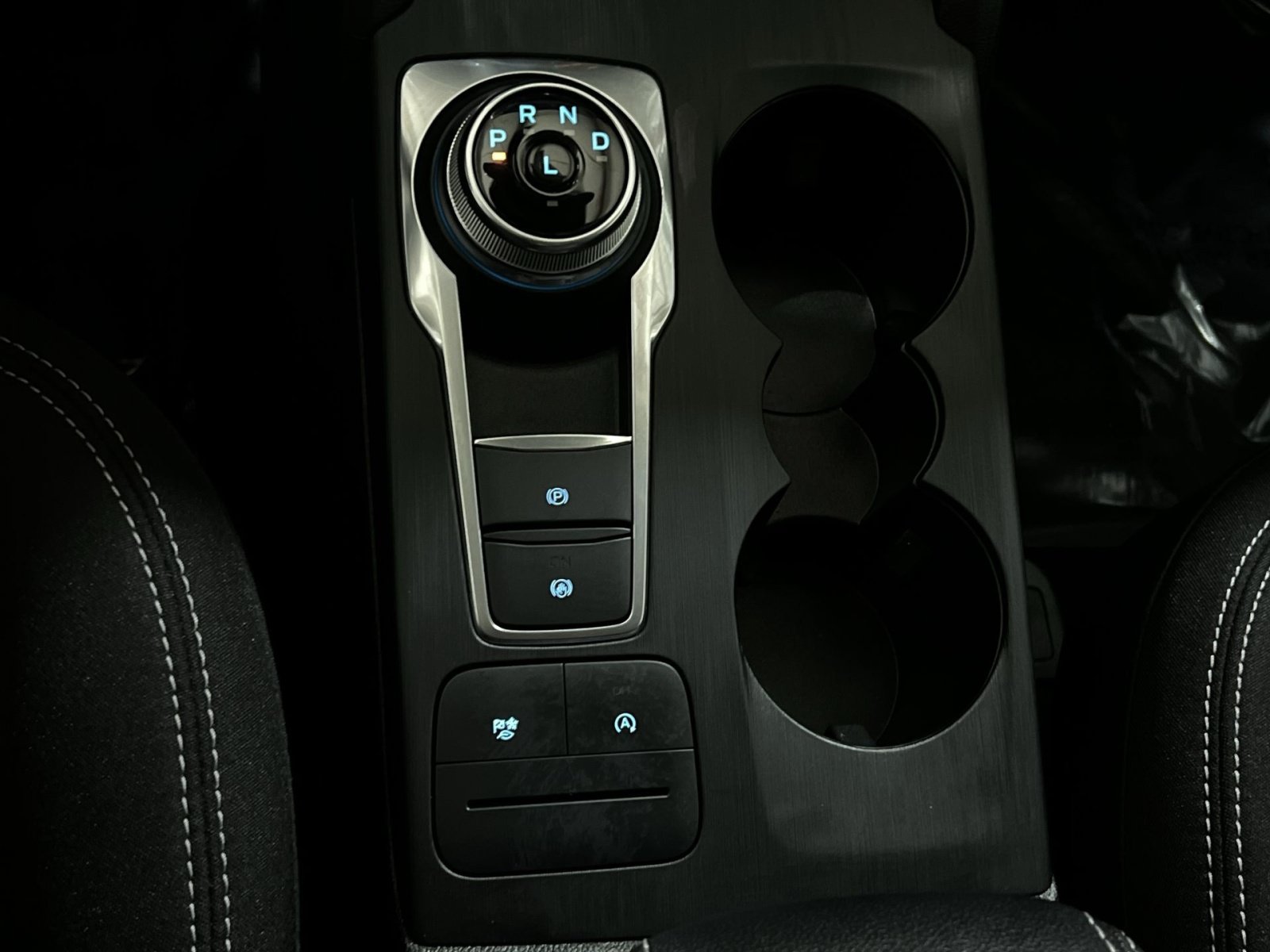 Used 2024 Ford Escape Active w/ Cold Weather Package FWD image 25