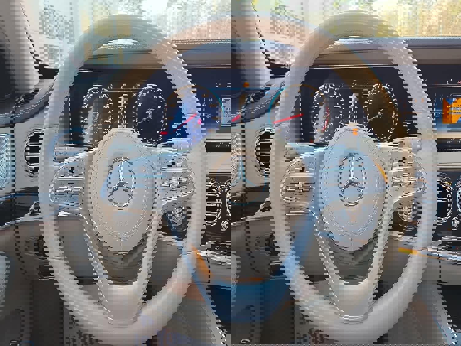 Used 2020 Mercedes-Benz S 560 4MATIC Sedan image 27