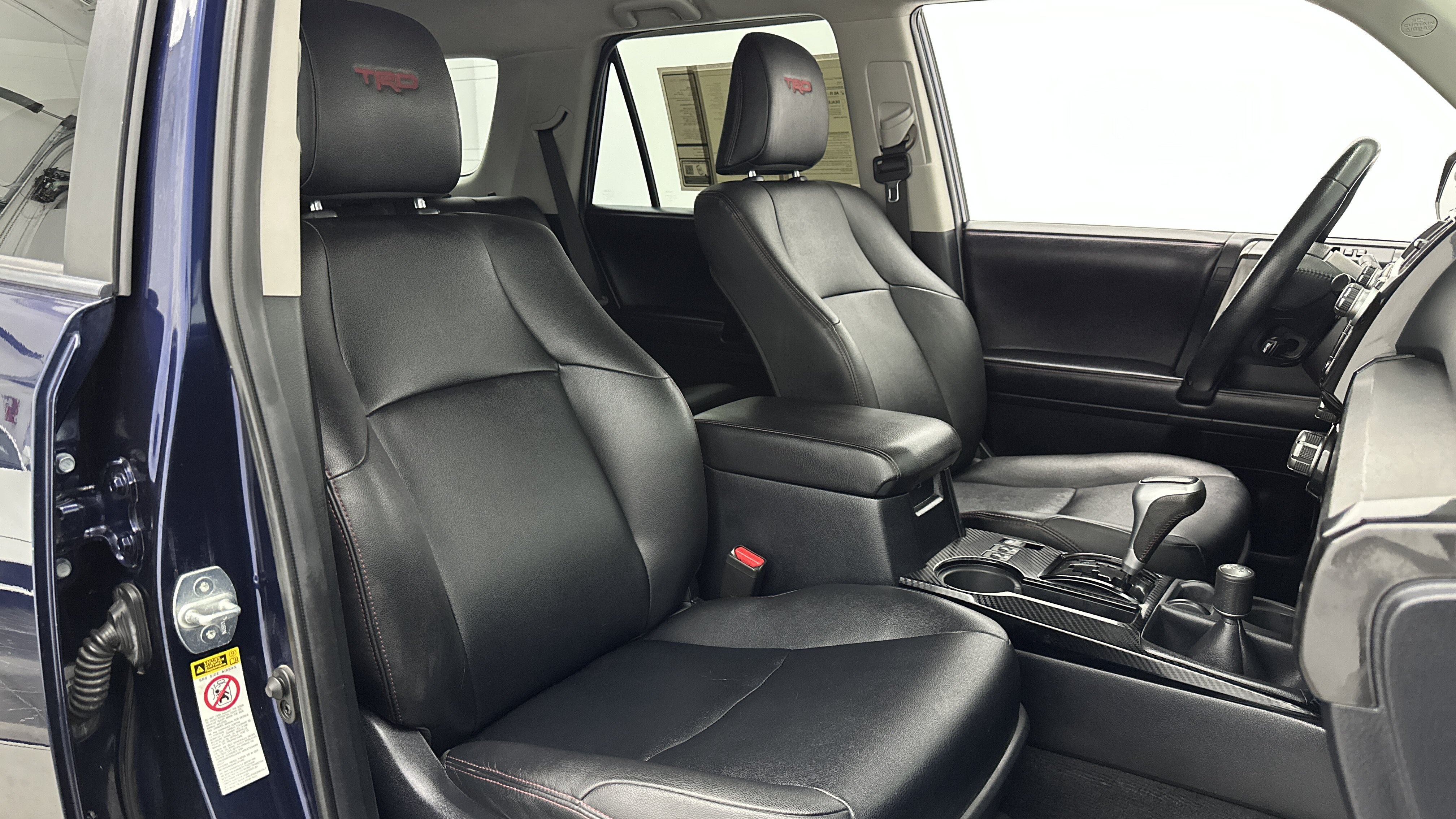 Used 2019 Toyota 4Runner TRD Off-Road Premium AWD/4WD image 38