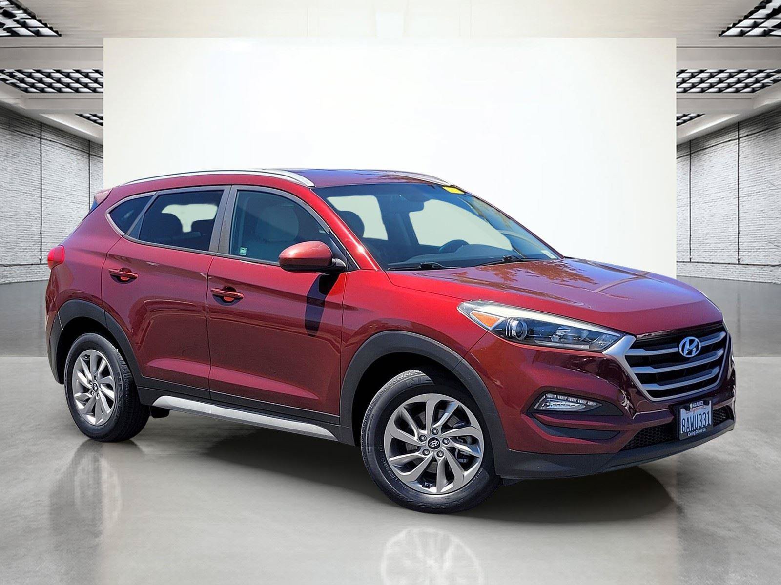 Used 2018 Hyundai Tucson SEL FWD image 2