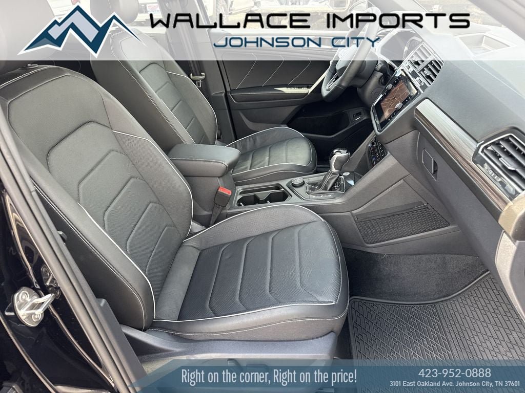 Certified 2024 Volkswagen Tiguan SEL R-Line AWD/4WD image 40