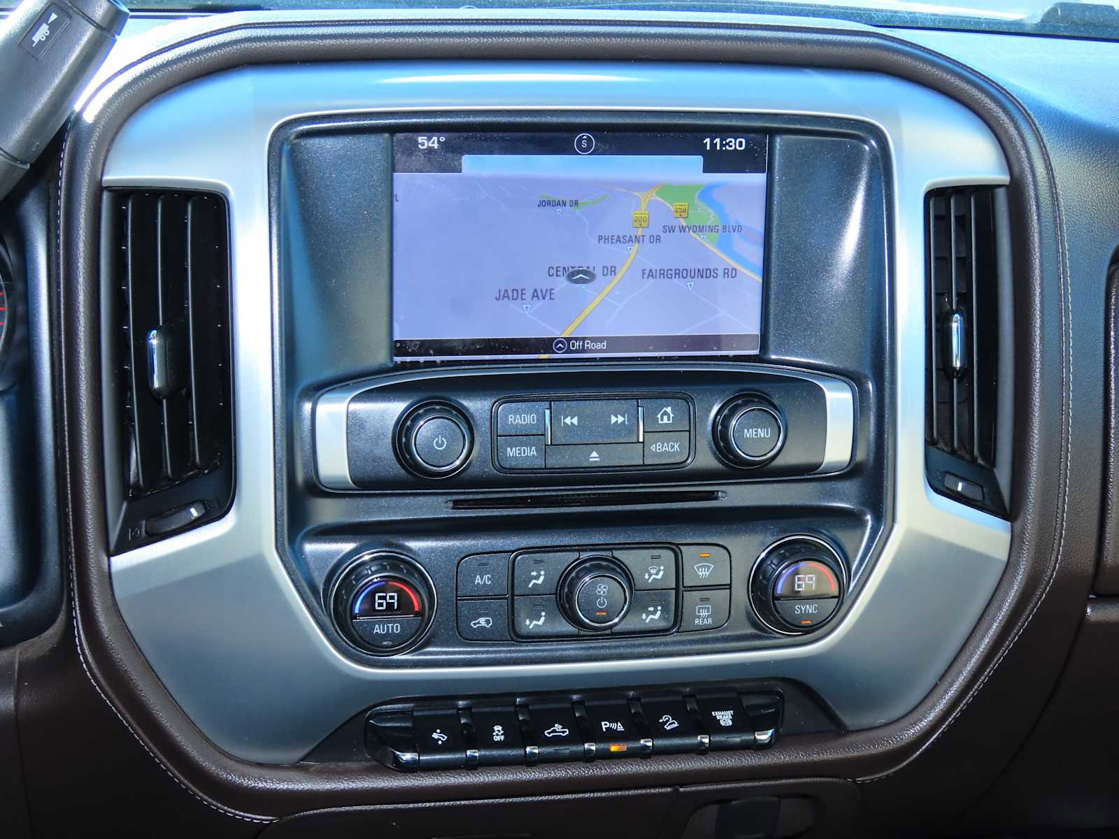 Used 2016 GMC Sierra 2500 SLE w/ SLE Preferred Package image 27