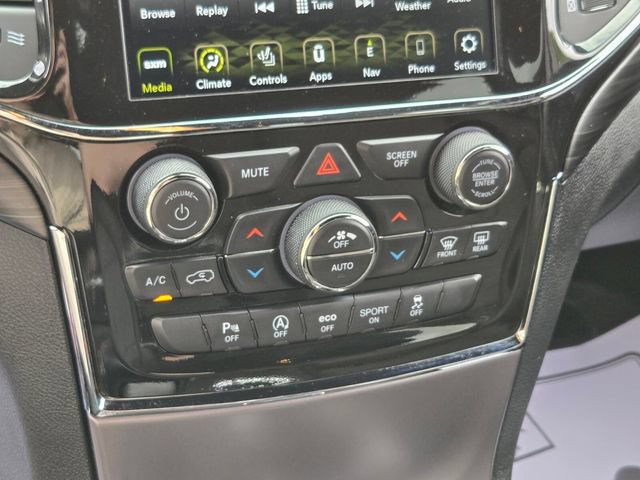 Used 2021 Jeep Grand Cherokee Freedom Edition AWD/4WD image 28