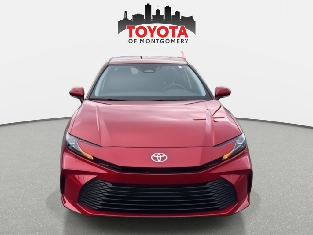 Used 2025 Toyota Camry LE image 8