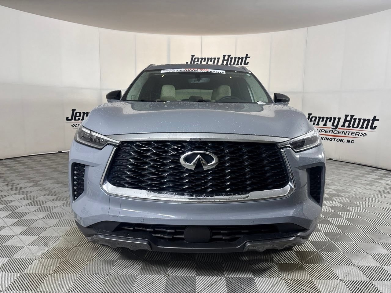 Used 2025 INFINITI QX60 Sensory FWD image 3