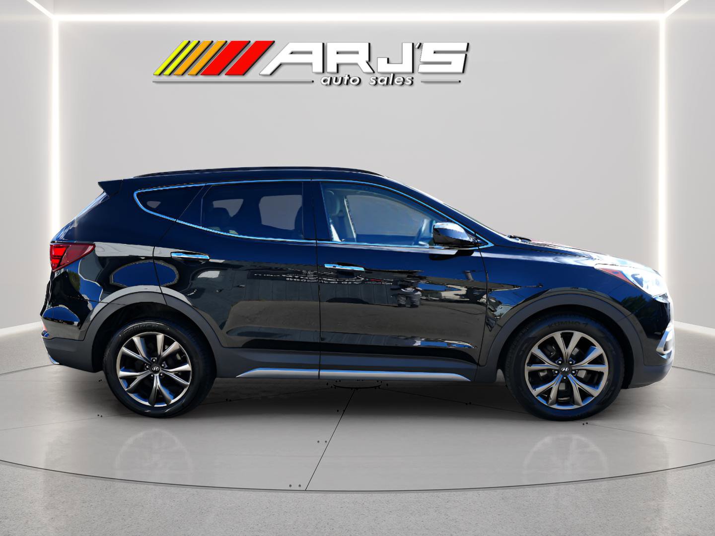 Used 2017 Hyundai Santa Fe Sport w/ Cargo Package image 6