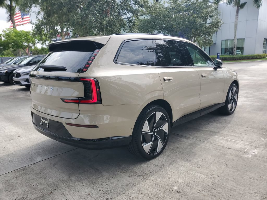 Certified 2025 Volvo EX90 Ultra AWD/4WD image 6