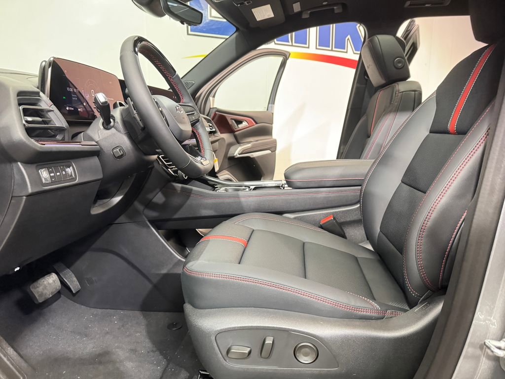New 2026 Chevrolet Traverse RS AWD/4WD image 8