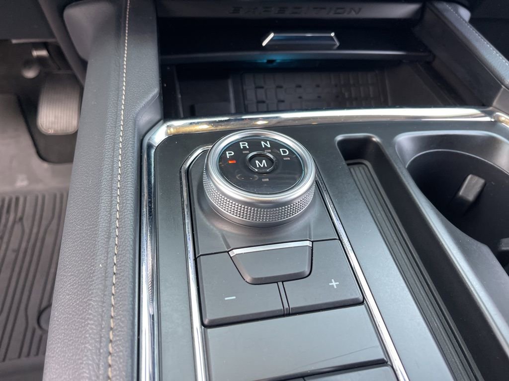 Certified 2024 Ford Expedition XLT image 15