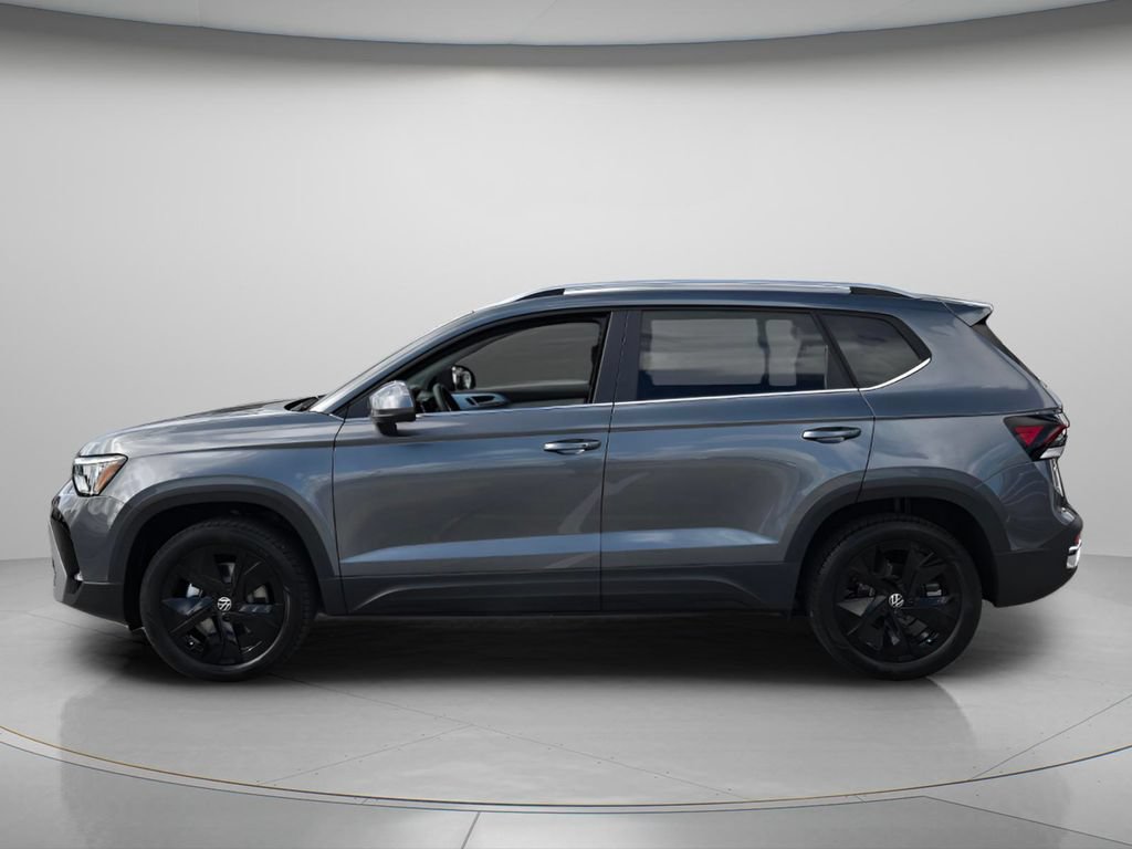 New 2026 Volkswagen Taos SE FWD image 2
