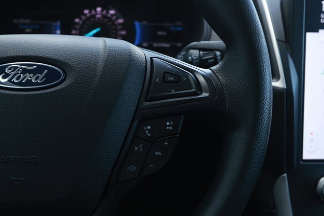 Used 2024 Ford Edge SE image 14