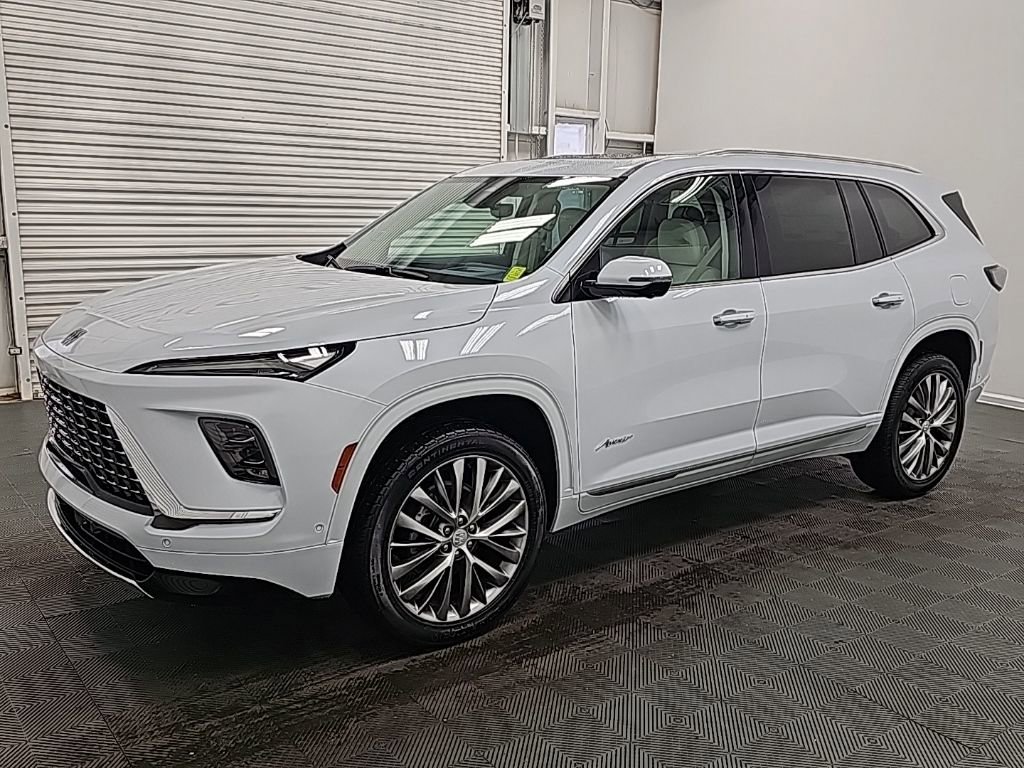 New 2026 Buick Enclave Avenir w/ Super Cruise Package image 4