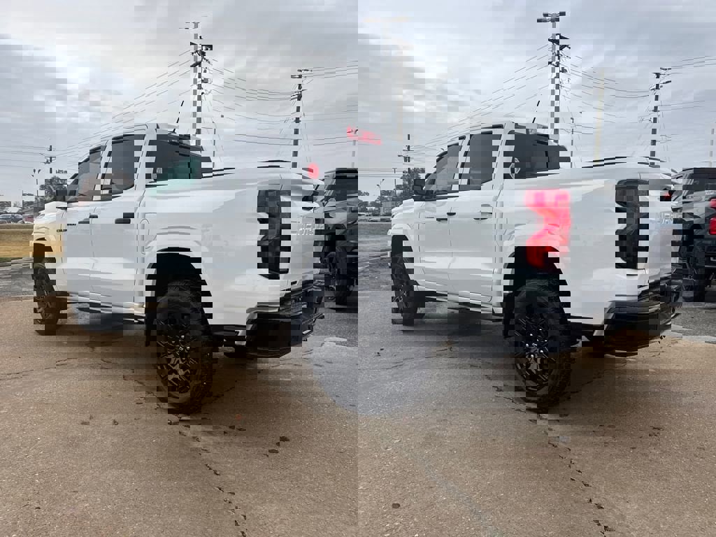 New 2026 Chevrolet Colorado W/T image 3