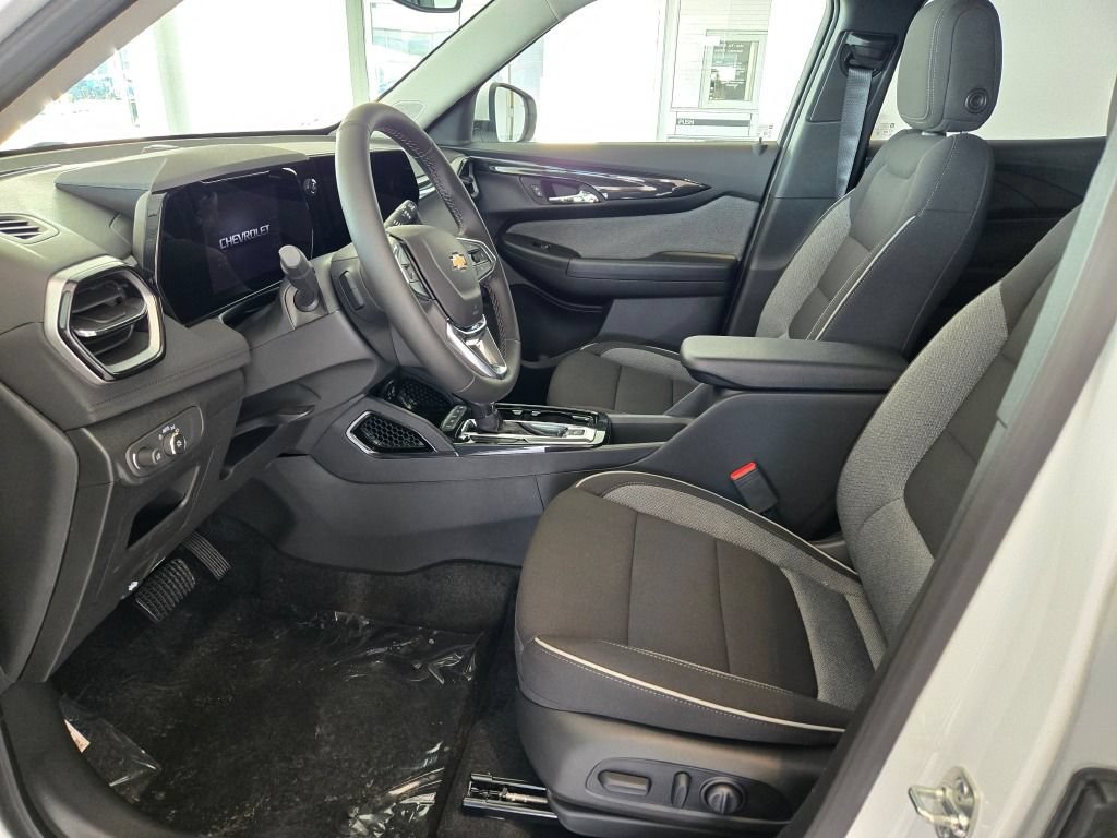New 2026 Chevrolet TrailBlazer LT w/ Convenience Package FWD image 19