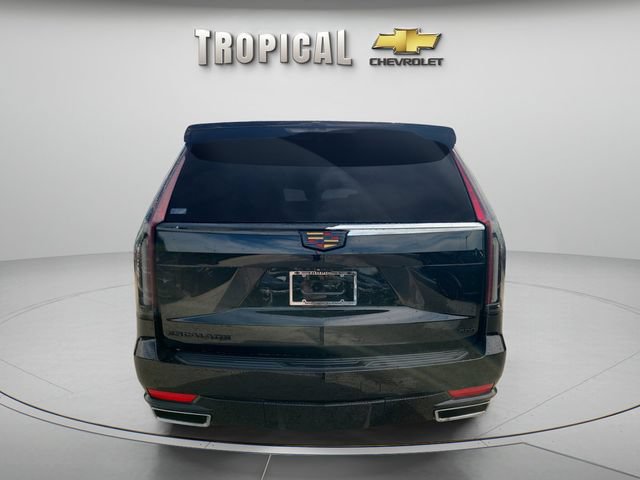 Used 2023 Cadillac Escalade Premium Luxury w/ Performance Package RWD image 4