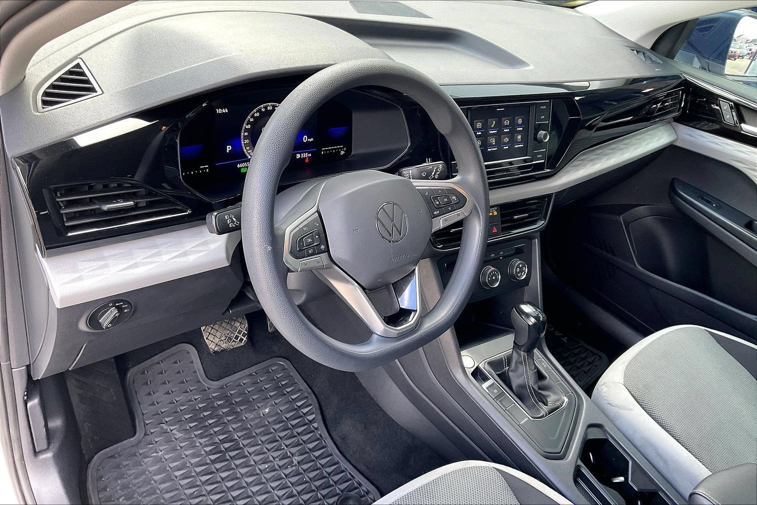 Used 2022 Volkswagen Taos S FWD image 15