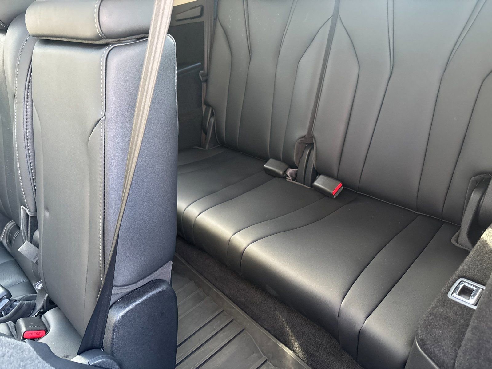 Used 2026 Acura MDX SH-AWD w/ Technology Package image 16