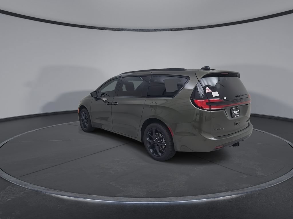 New 2027 Chrysler Pacifica Limited AWD/4WD image 11