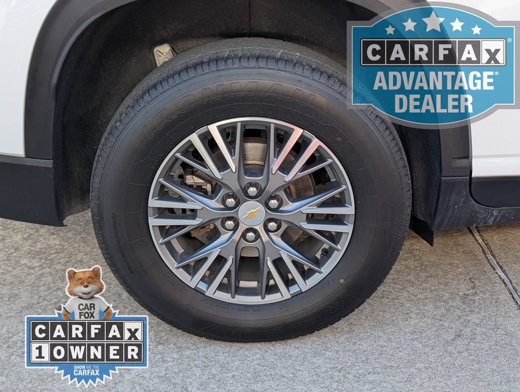 Used 2024 Chevrolet Traverse LT AWD/4WD image 3