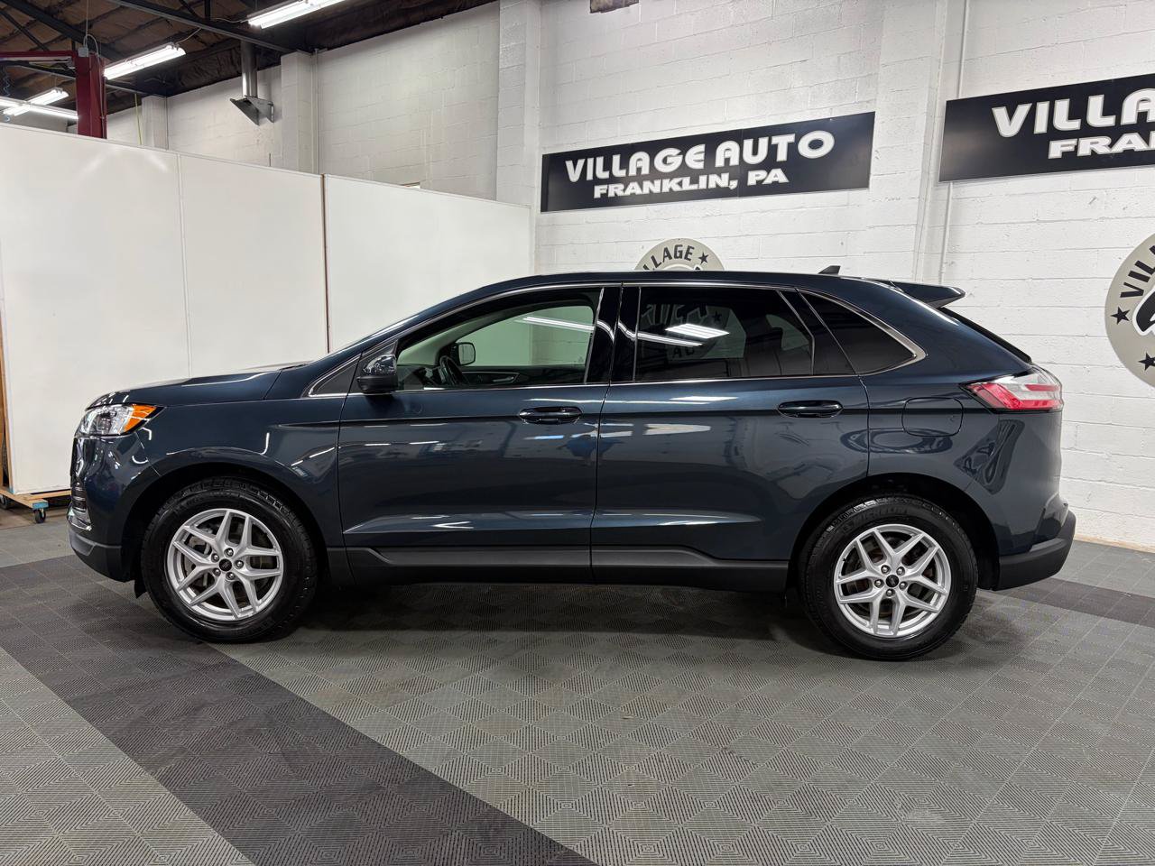 Used 2024 Ford Edge SEL w/ Convenience Package AWD/4WD image 7