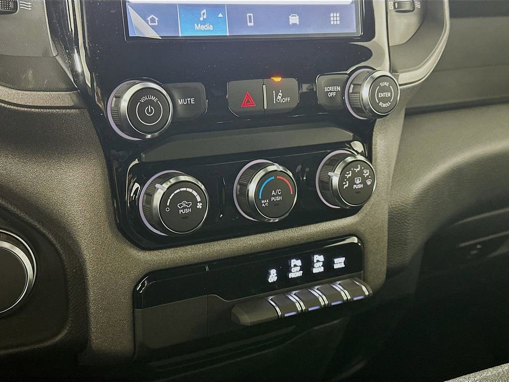 New 2026 RAM 1500 Express image 15