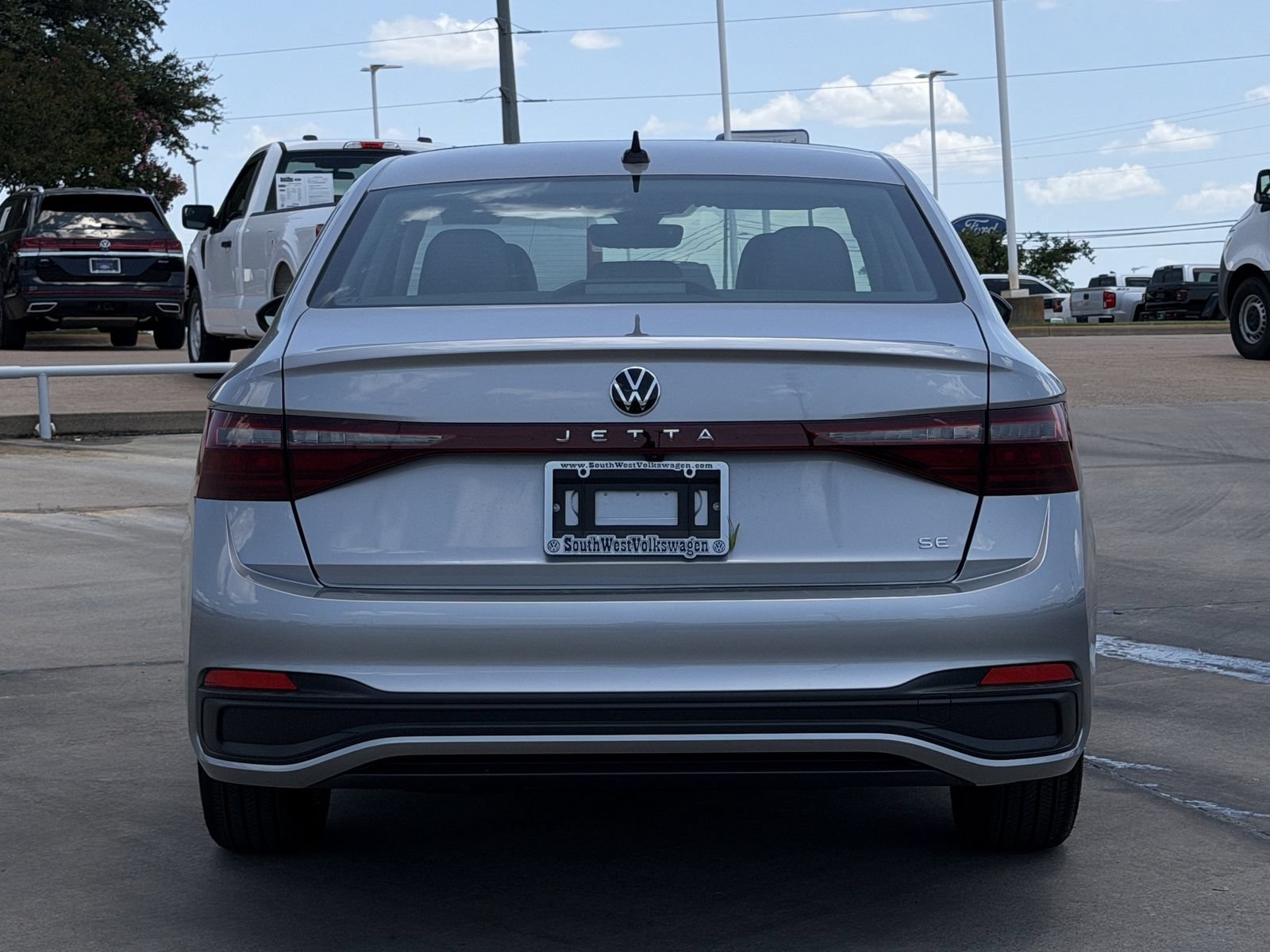 New 2026 Volkswagen Jetta SE FWD image 5