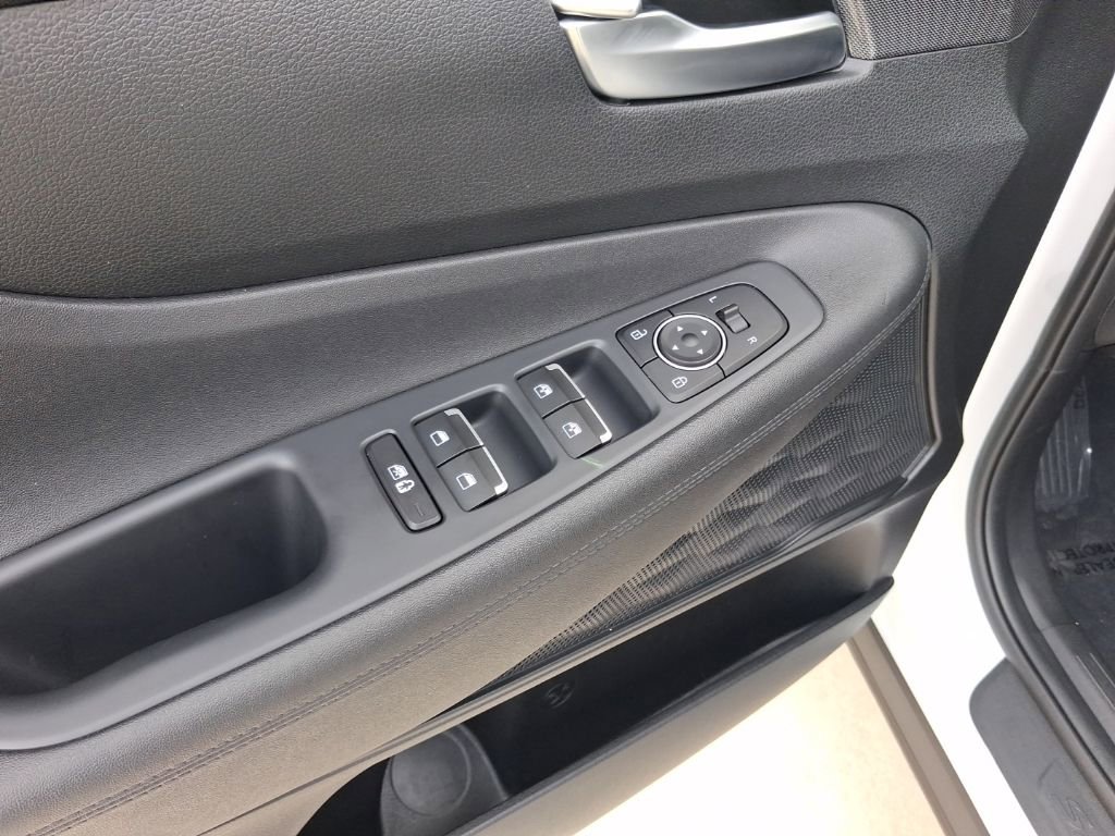 Used 2023 Hyundai Santa Fe SEL image 15