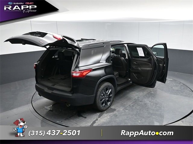 Used 2021 Chevrolet Traverse RS image 30