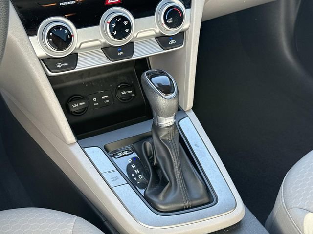 Used 2019 Hyundai Elantra SE FWD image 22