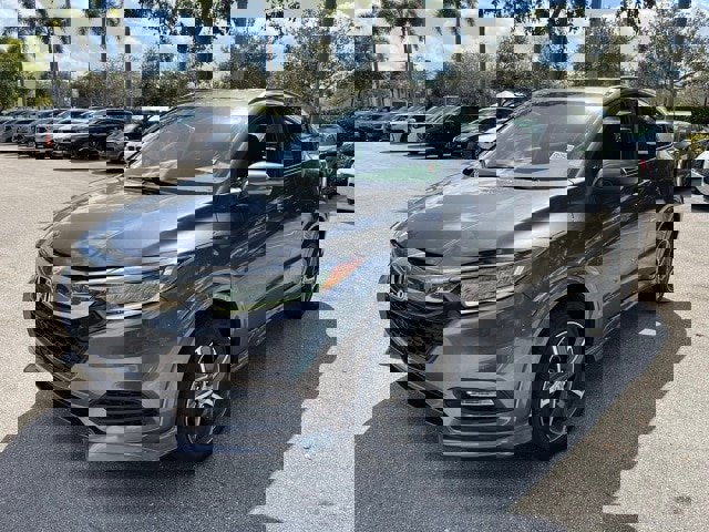Used 2020 Honda HR-V Touring image 2