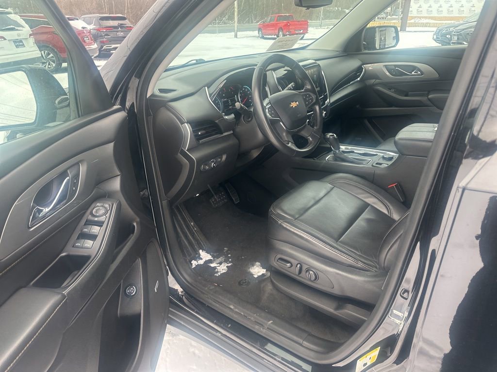 Used 2019 Chevrolet Traverse RS image 12