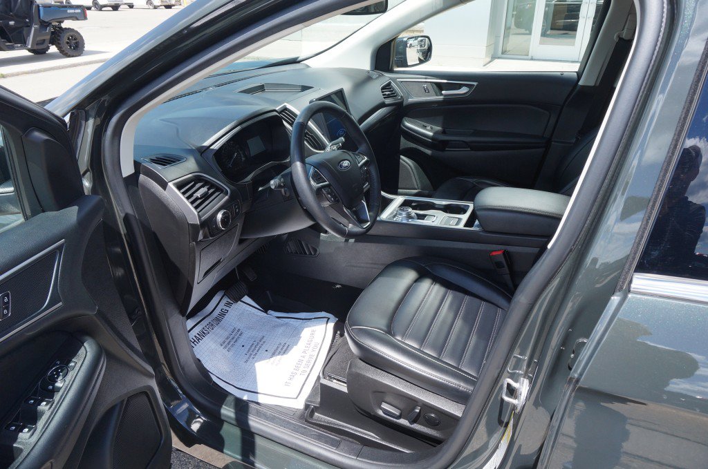 Used 2023 Ford Edge SEL w/ Convenience Package AWD/4WD image 10