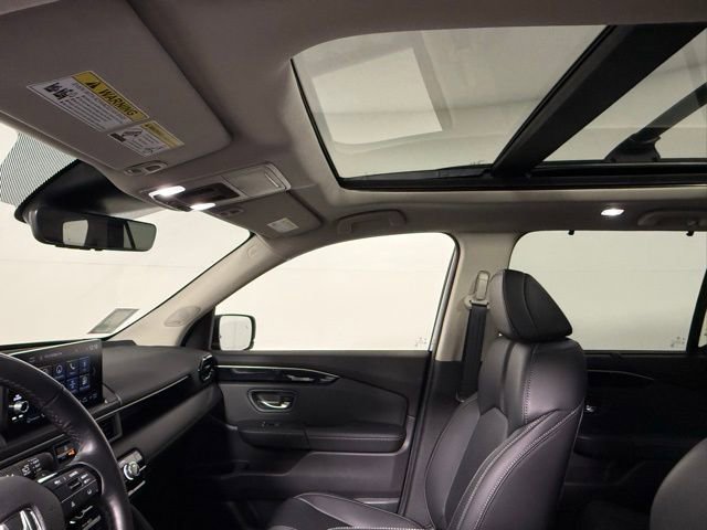 Used 2024 Honda Pilot Touring image 33