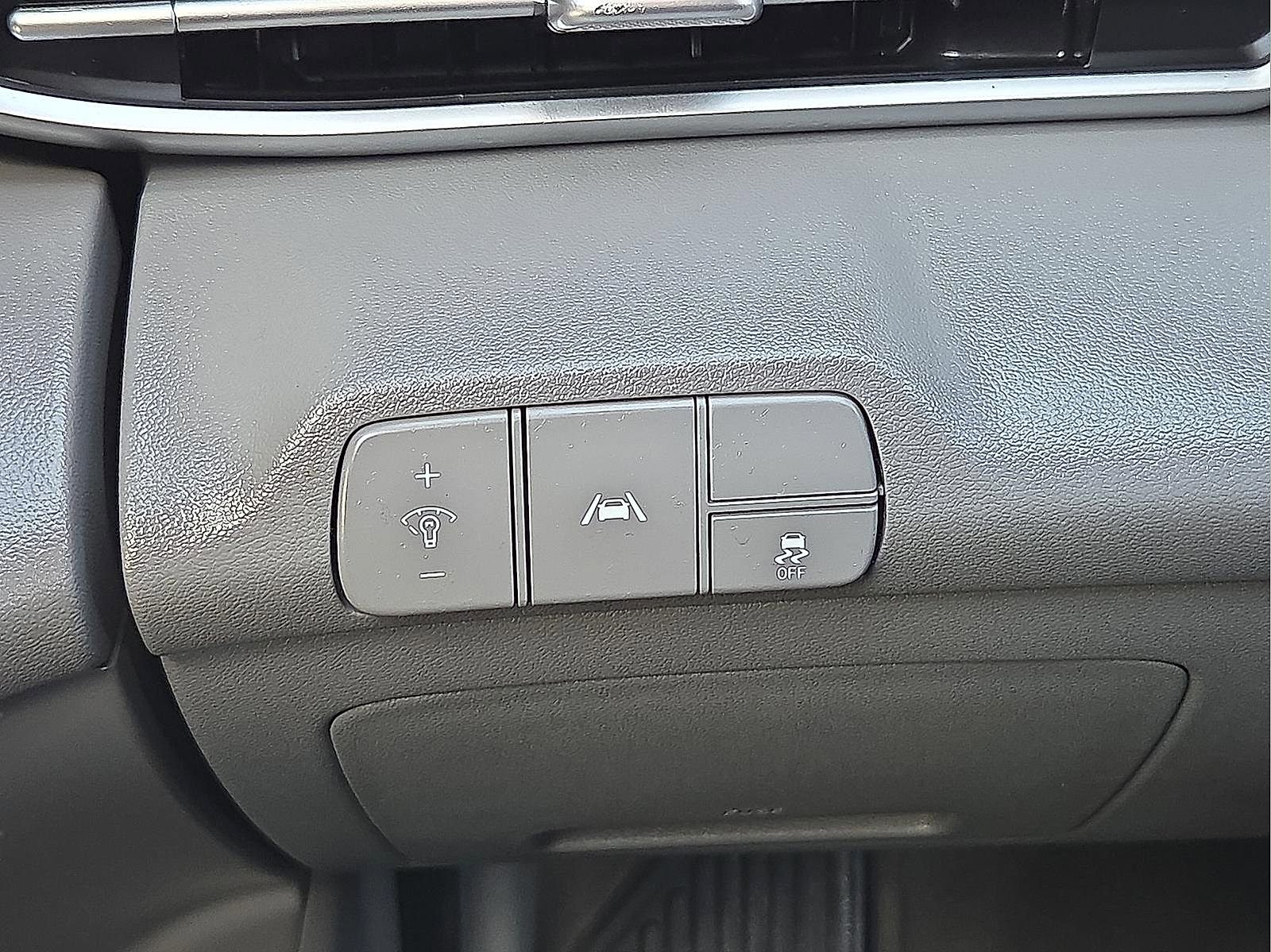 Used 2022 Hyundai Elantra SEL image 22