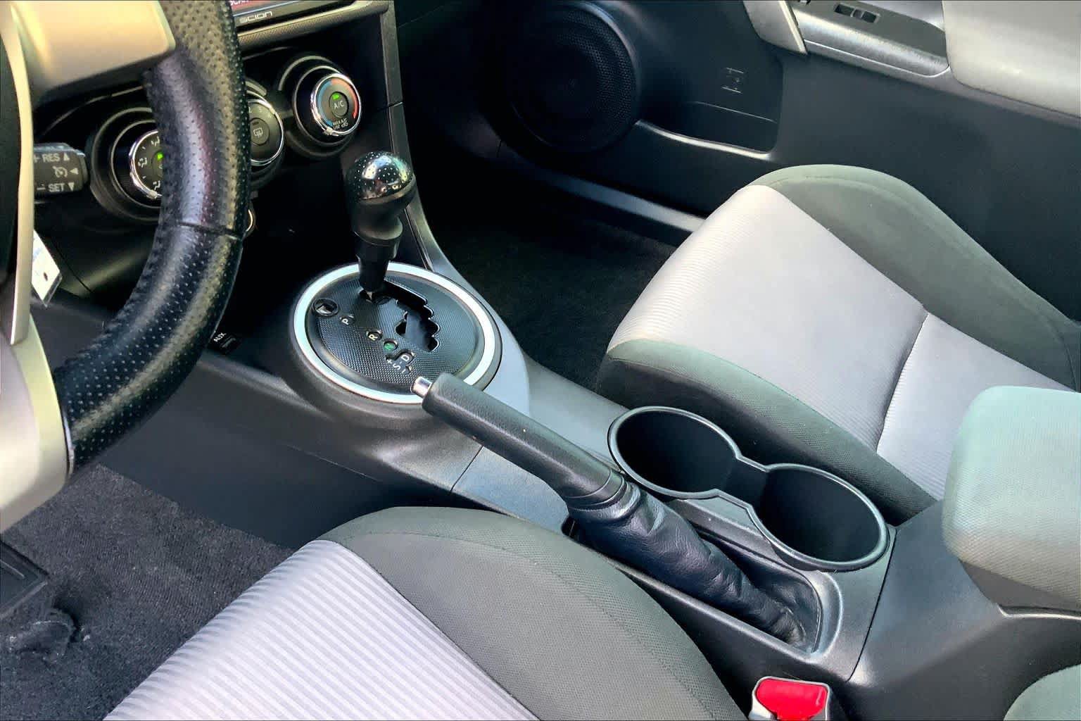 Used 2015 Scion tC FWD image 15