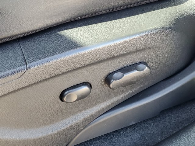 Used 2015 Chevrolet Trax LT w/ LT Sun and Sound Package FWD image 7