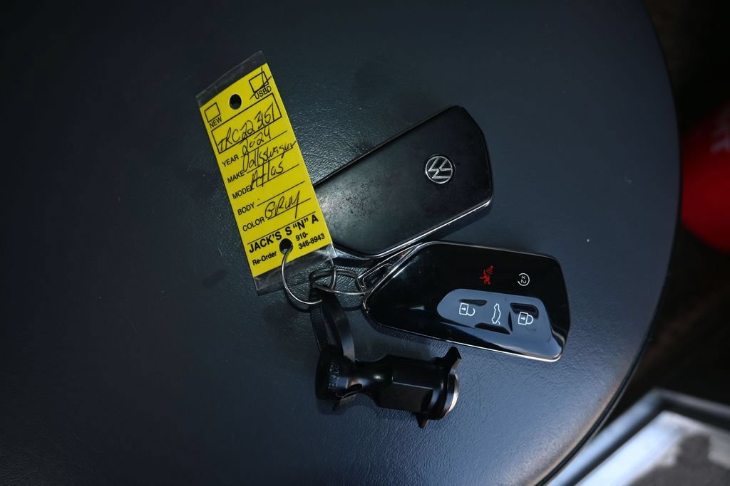 Used 2024 Volkswagen Atlas Cross Sport SE w/ Panoramic Sunroof Package AWD/4WD image 30