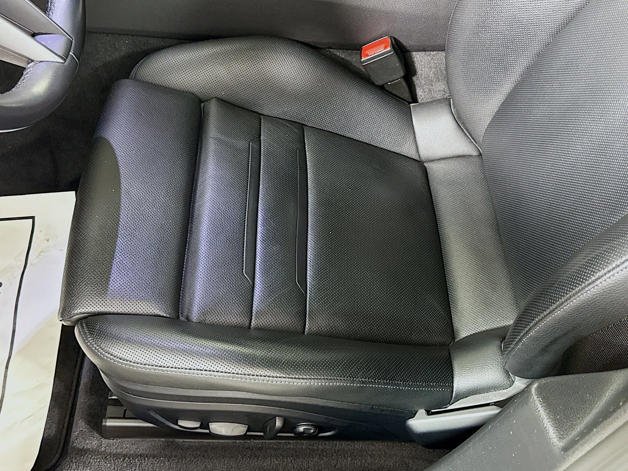 Certified 2023 Porsche Panamera 4 image 13